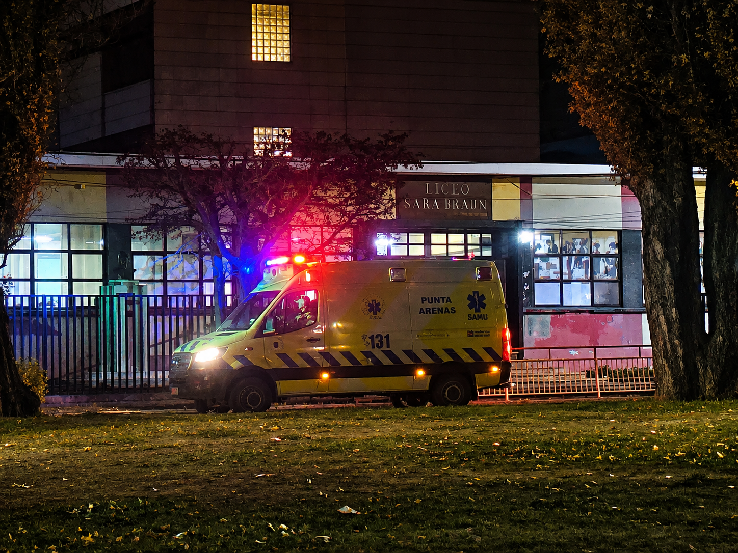 Estudiante del Liceo Sara Braun resultó lesionado tras atropello frente al establecimiento
