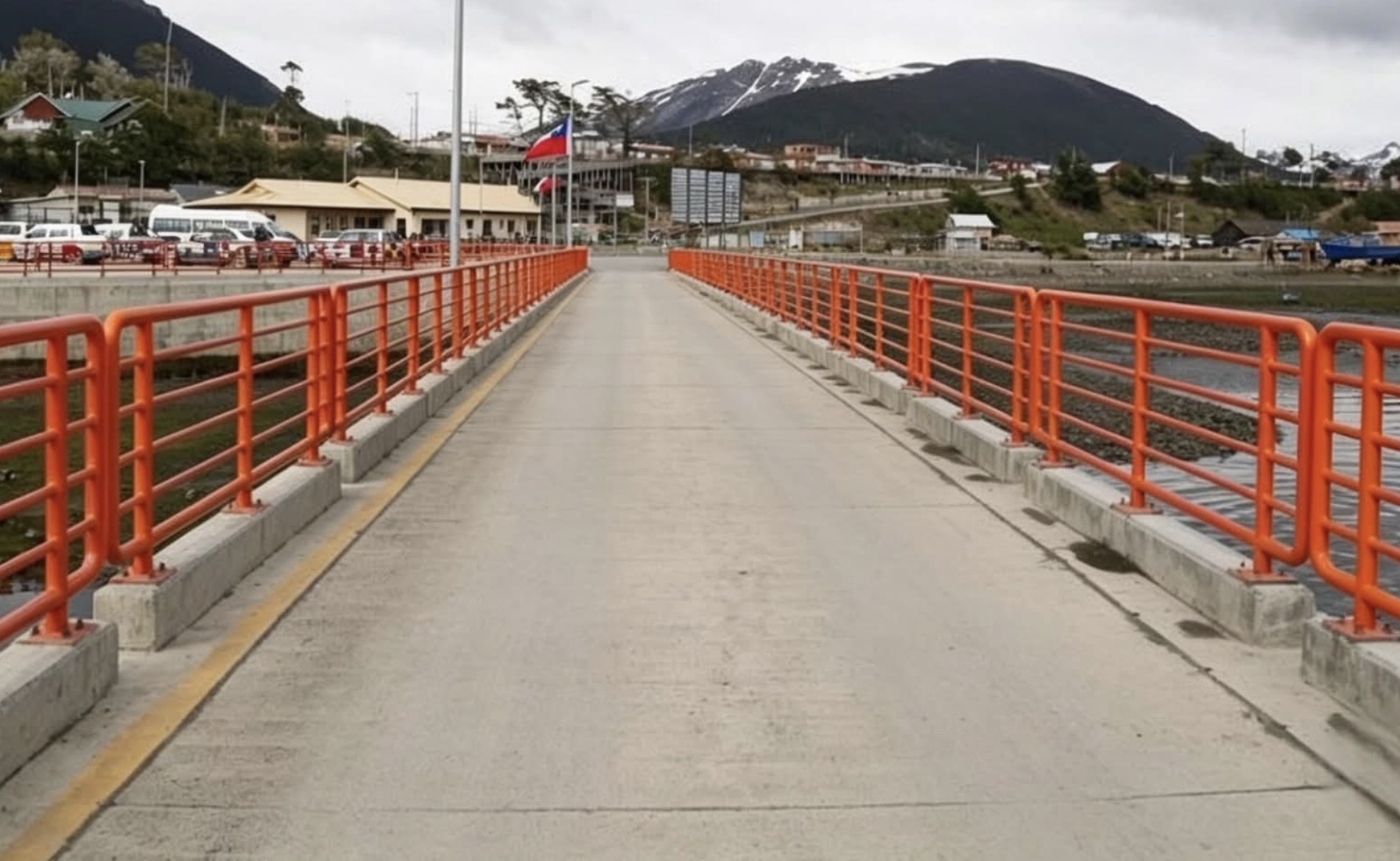 Persona fallece tras caer al mar en muelle de pescadores de Puerto Williams