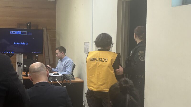 Prisión preventiva para trabajadora social acusada de ingresar celulares a la cárcel de Punta Arenas