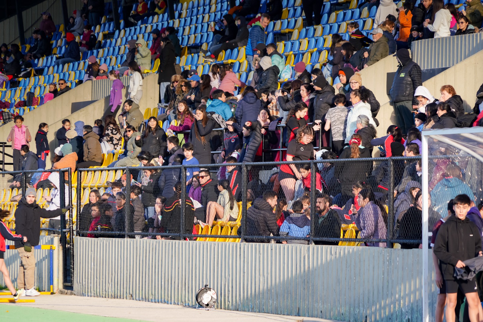 Liga Escolar de Atletismo 2026 comenzó con amplia participación de estudiantes