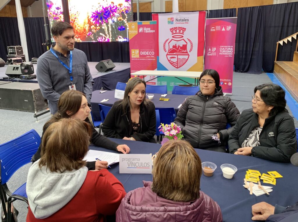 70 personas mayores de Puerto Natales se integraron al programa Vínculos  ejecutado por la Municipalidad