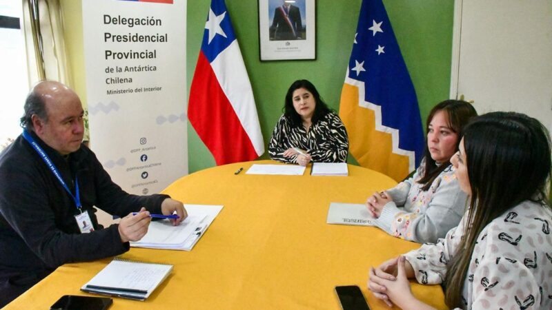 Comunidad de Puerto Williams accede a servicios públicos en “Gobierno en Terreno” encabezado por Bienes Nacionales