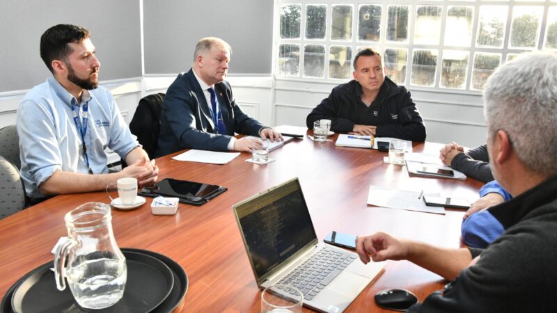 Municipio y Transportes retoman proyectos viales pendientes para Punta Arenas