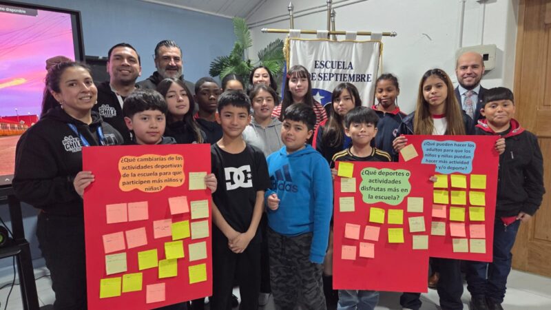 Estudiantes de la Escuela 18 de septiembre fueron protagonistas en Cabildo Participativo CEM