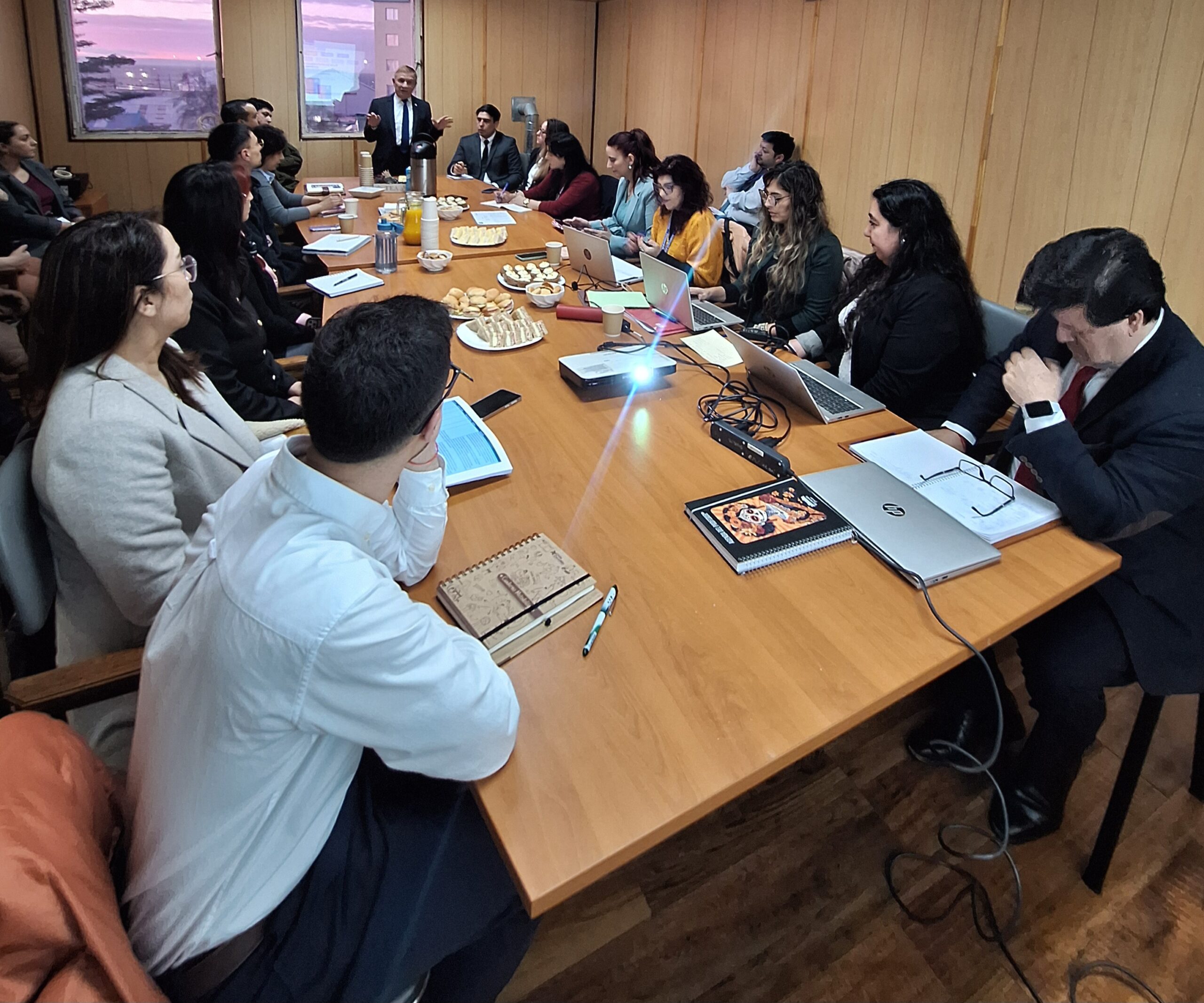SEREMI de Educación lidera mesa interinstitucional para fortalecer la convivencia escolar en Magallanes