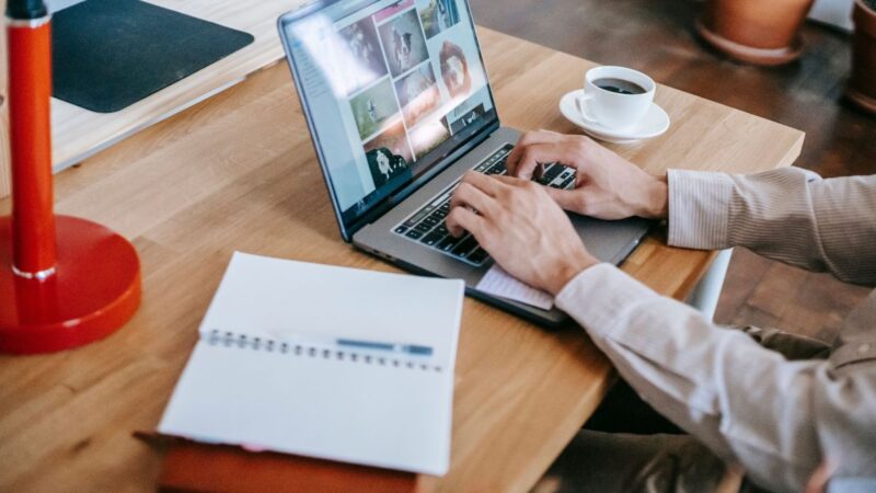 Dirección del Trabajo informa que 150 mil trabajadores laboran en teletrabajo y trabajo a distancia en todo el país.