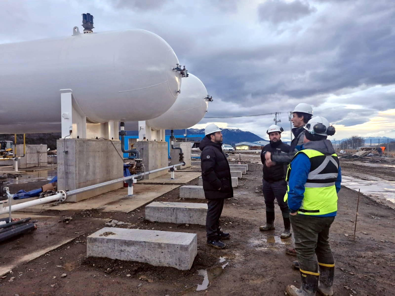 Seremi de Energía de Magallanes visita proyecto de GASCO en Cabo de Hornos y destaca los “beneficios para el desarrollo y proyección de la comuna”.