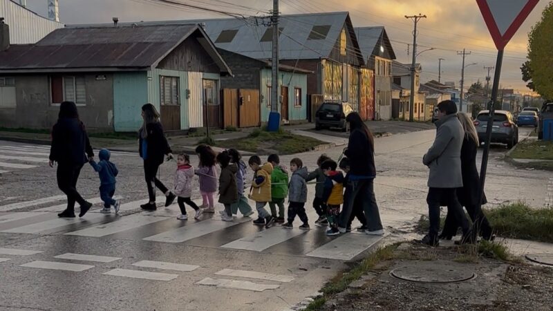 Autoridades alertan por exceso de velocidad en entornos de jardines infantiles y llaman a reforzar la seguridad vial