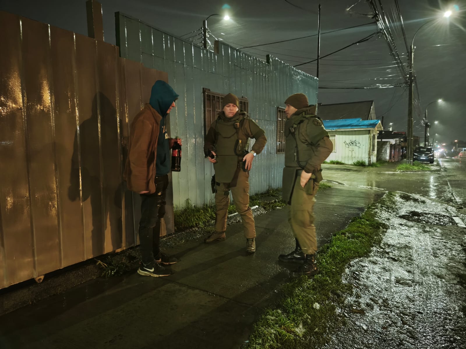 Carabineros desplegaron operativo táctico en Magallanes con 16 detenidos y más de 1.300 controles