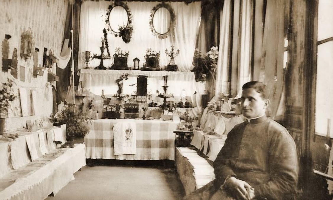 El Padre Mario Zavattaro, un pionero de Porvenir | Historia y Memoria