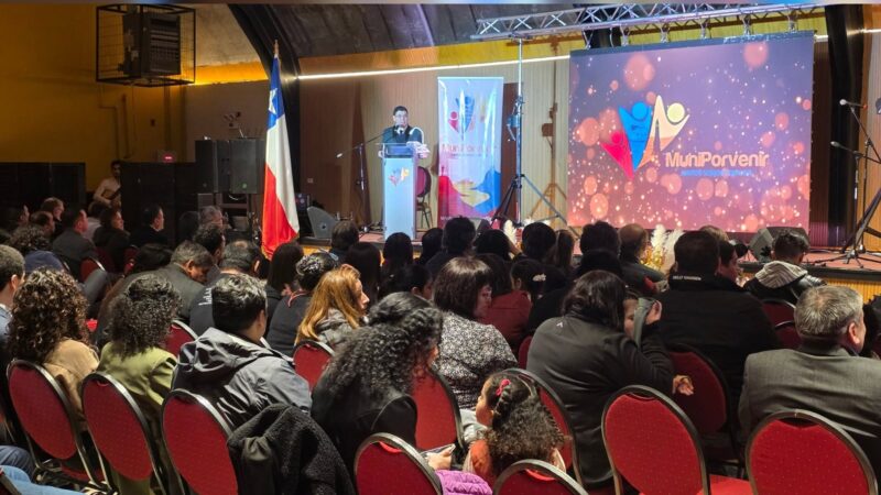 Se realizó Velada solemne por el 132° aniversario de la fundación de  Porvenir.