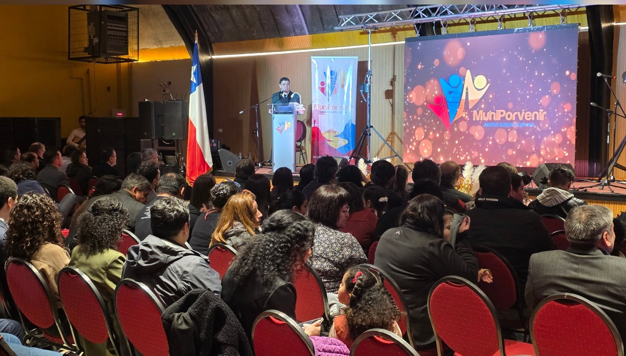 Se realizó Velada solemne por el 132° aniversario de la fundación de  Porvenir.
