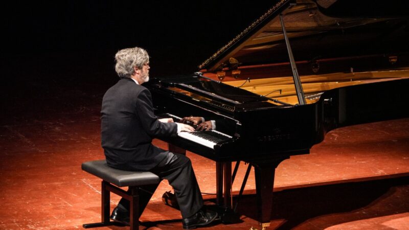 Comienza retiro de invitaciones para concierto de la destacada pianista alemana Beatrice Berthold en Punta Arenas.