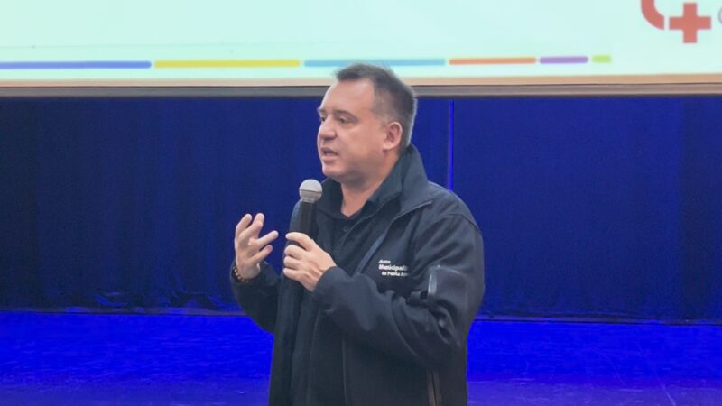 Municipio de Punta Arenas y COANIQUEM fortalecen prevención de quemaduras en la comunidad.