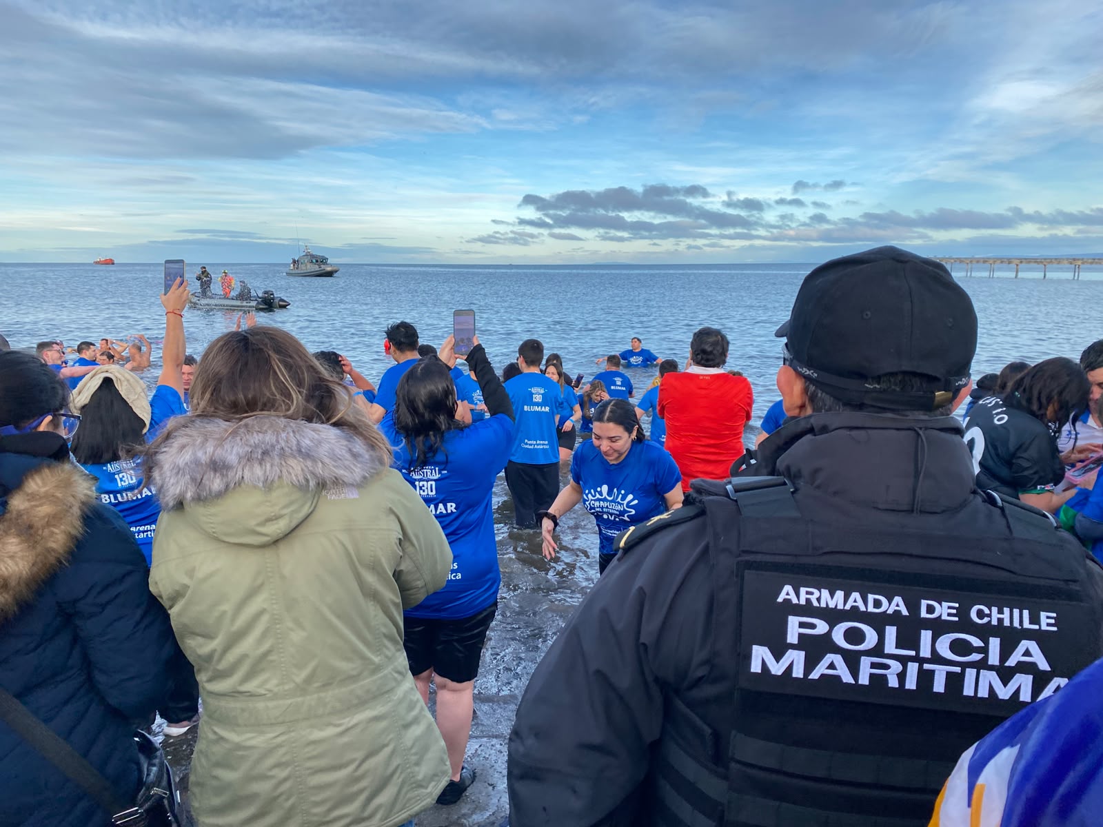 Autoridad marítima desplegó dispositivo de seguridad en el Chapuzón del Estrecho 2026 de Punta Arenas
