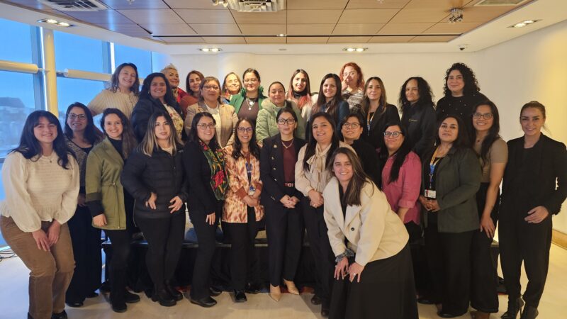 Magallánicas se capacitaron en liderazgo en primera escuela impulsada por SernamEG y Dreams