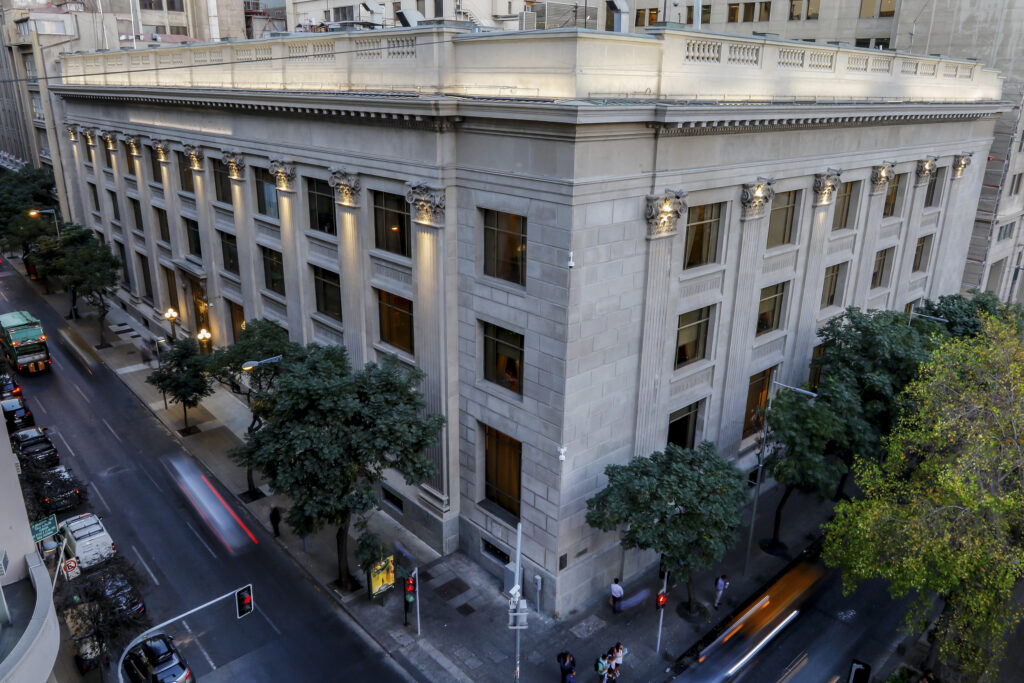 Banco Central entrega Informe de Política Monetaria con moderadas proyecciones para 2026 y 2027.