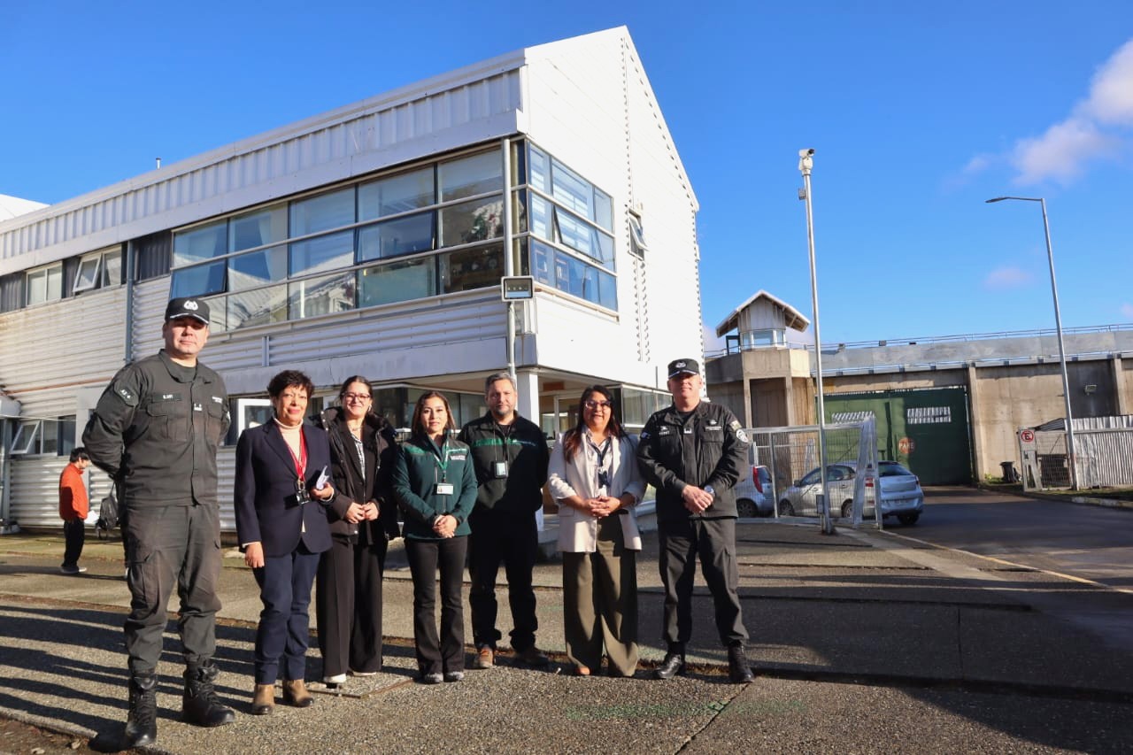 Gendarmería se incorpora al programa de Buenas Prácticas Laborales del SernamEG en Magallanes