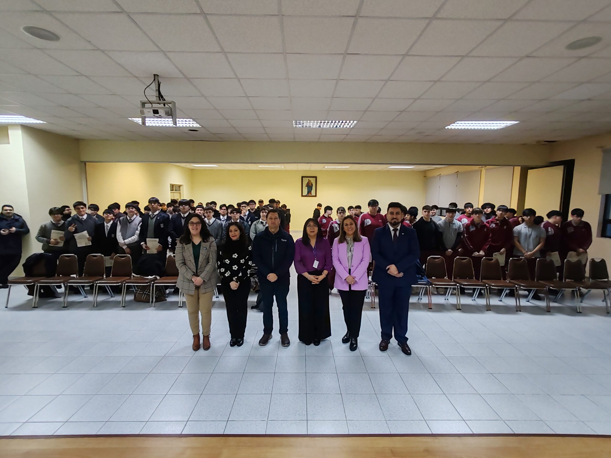 OMIL y SENCE realizan Taller de Habilitación Laboral para estudiantes de 4° Medio del Instituto Don Bosco de Punta Arenas