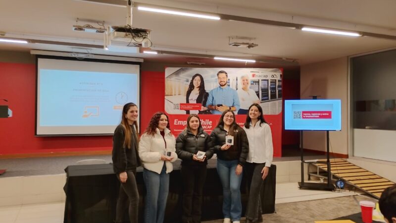 Innovación, aprendizaje práctico y empleabilidad: Inacap y Aquachile fortalecen la formación de estudiantes.