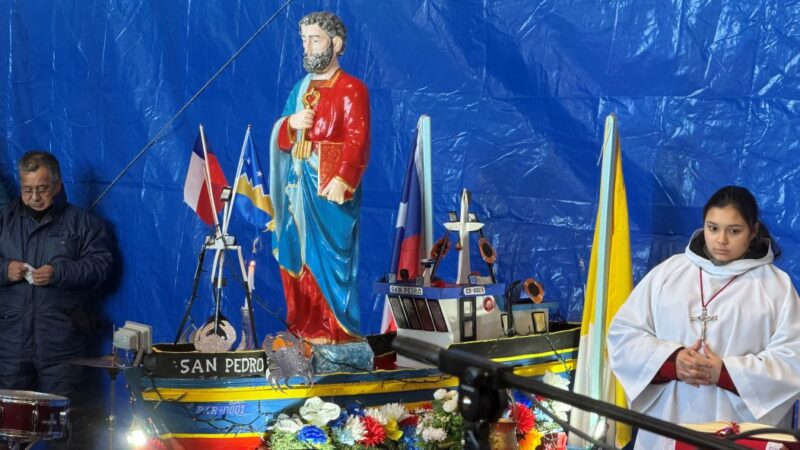 Comunidad de pescadores de Barranco Amarillo celebró a San Pedro con tradicional misa y procesión marítima.