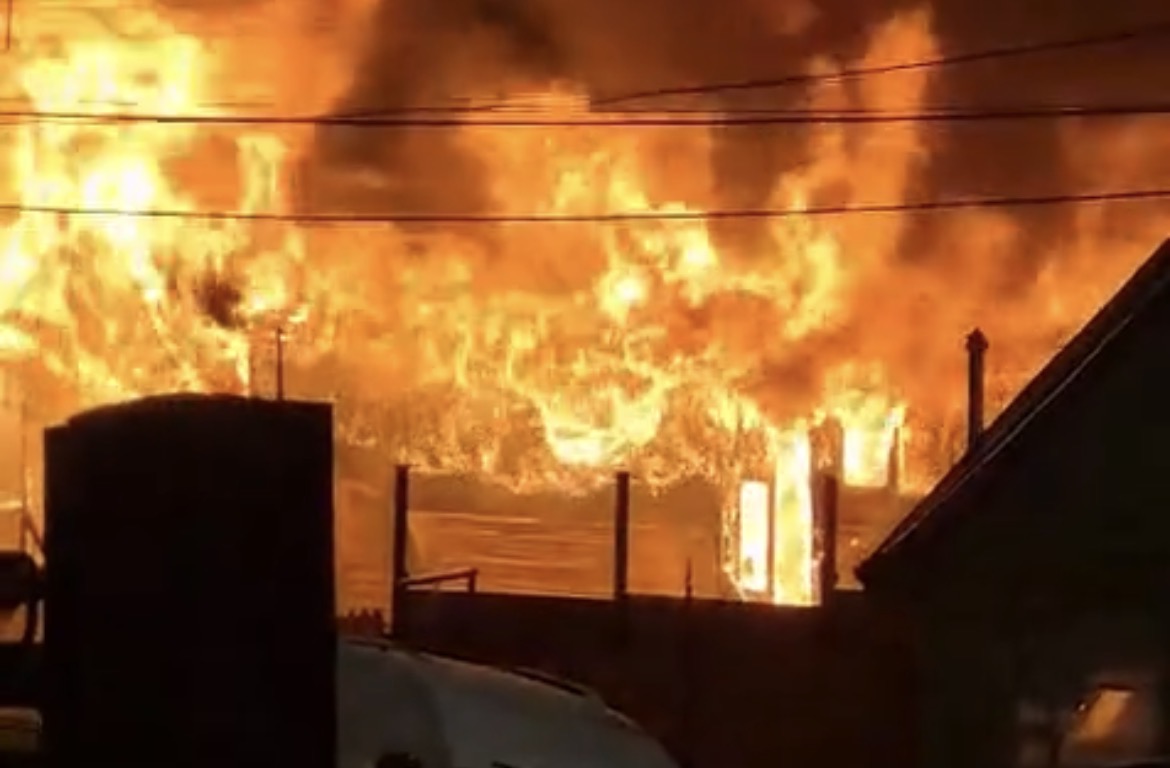 Trágico incendio en Río de la Mano cobra la vida de adulta mayor de 88 años