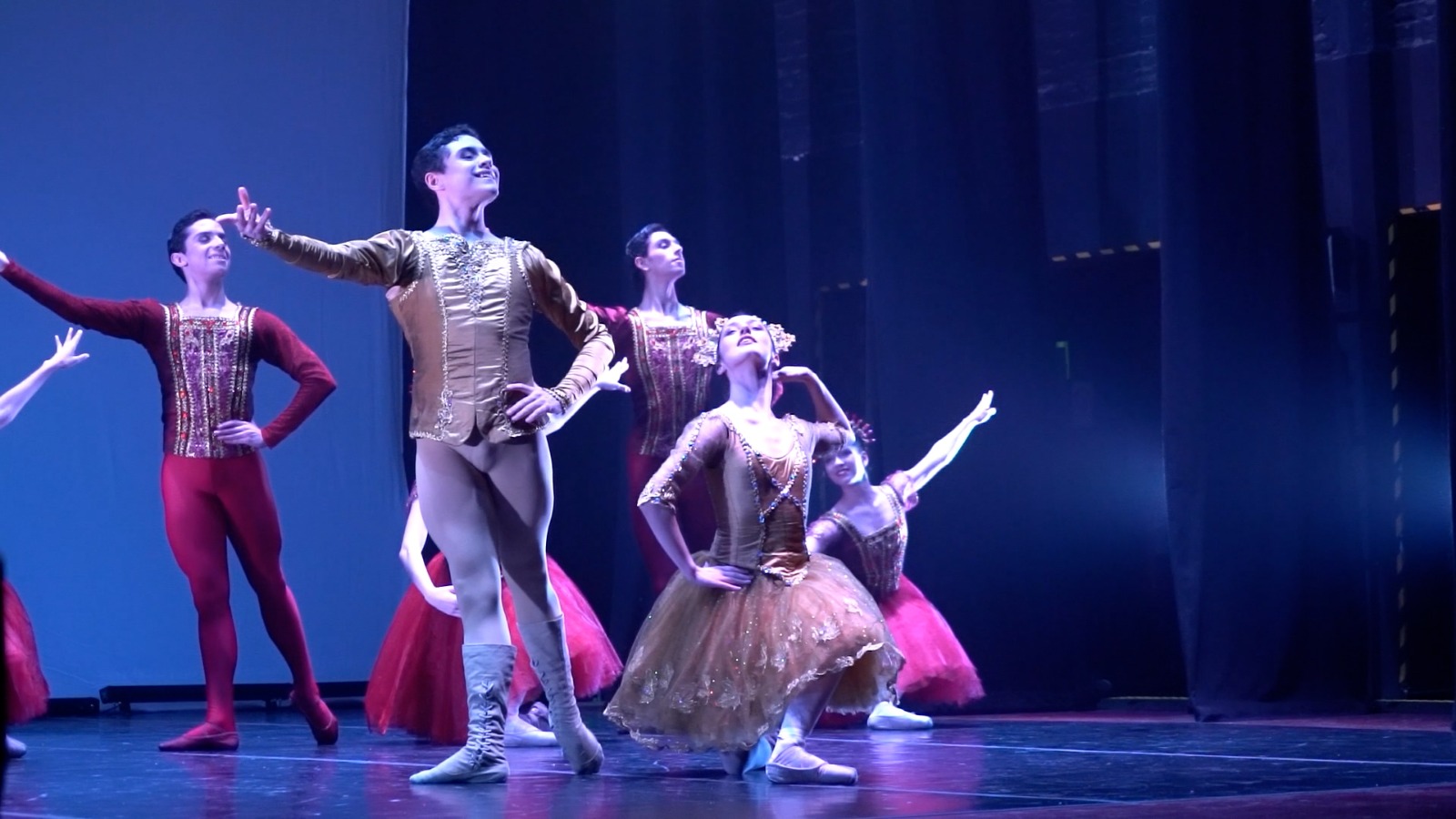 Ballet Juvenil del Municipal de Santiago regresa a Punta Arenas.