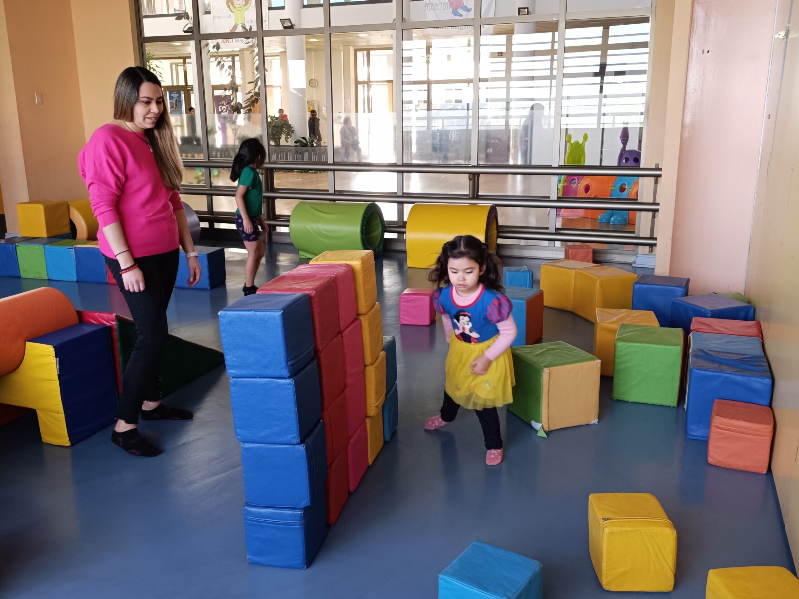En vacaciones de invierno 2026 la JUNJI invita a jugar en familia en el Ciijum de Punta Arenas.