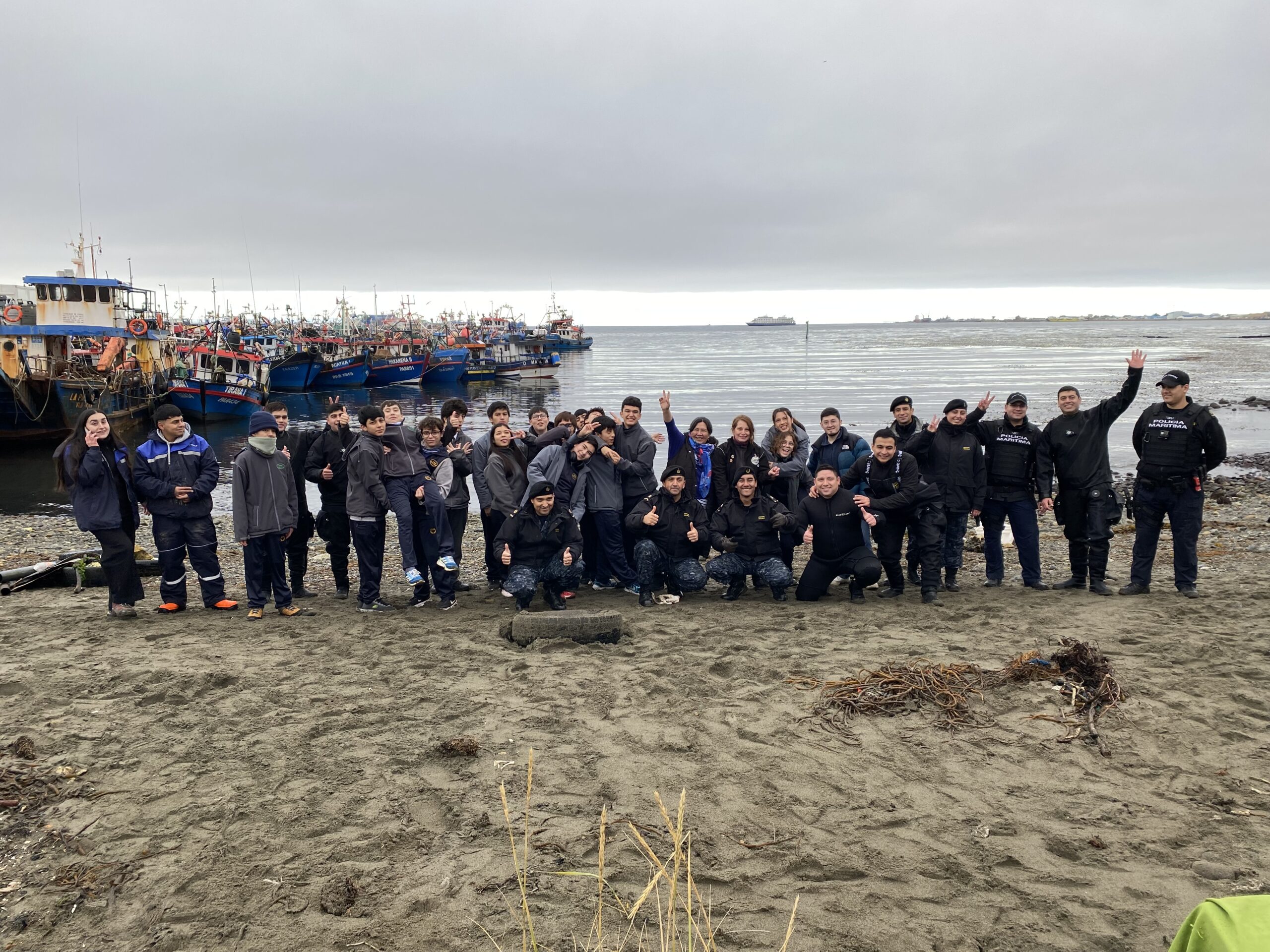 Realizan jornada de limpieza de playas en Barranco Amarillo por día del Medio Ambiente y Día Mundial de los Océanos