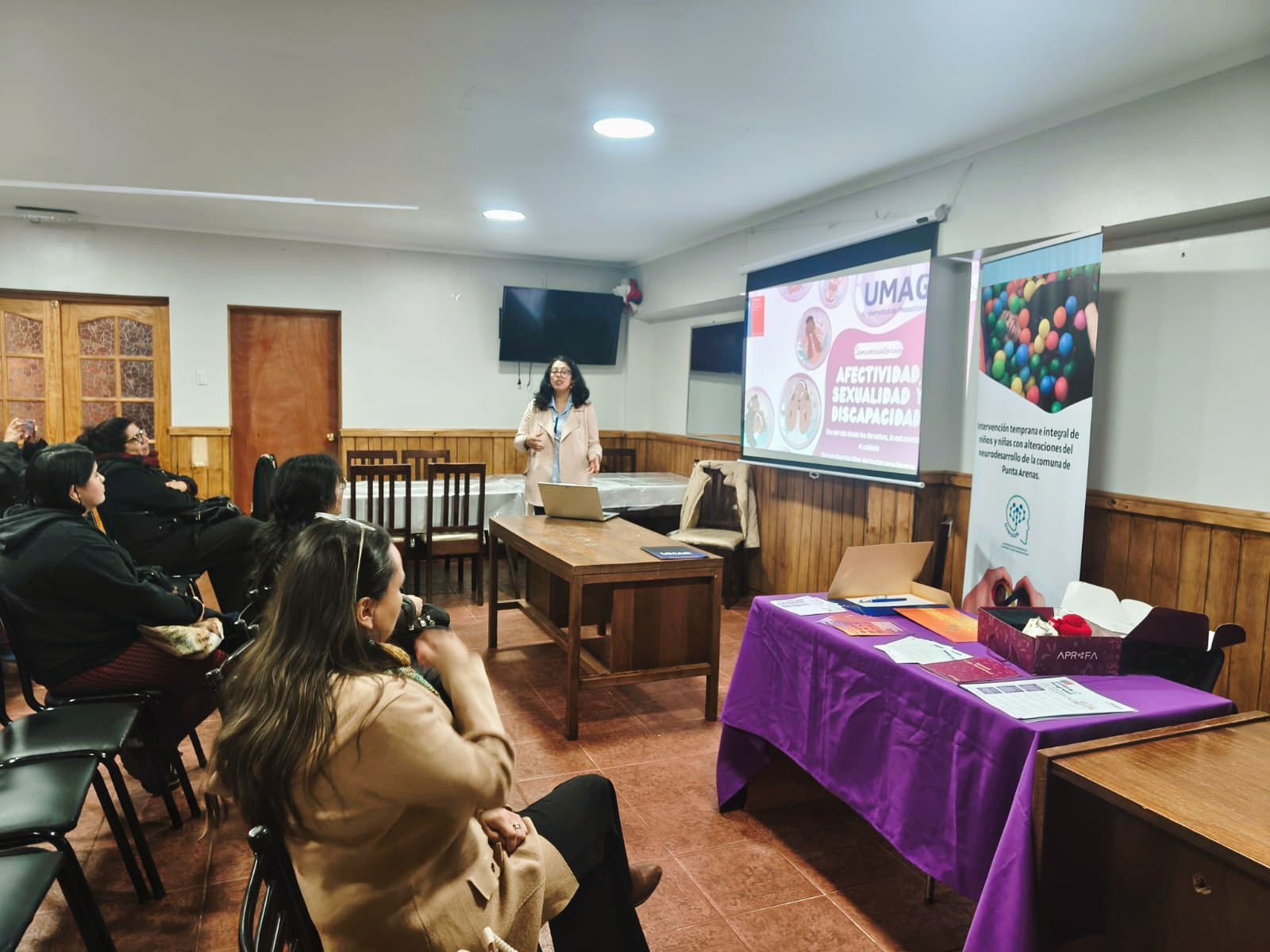 SernamEG abre postulaciones a cursos certificados sobre derechos sexuales y reproductivos en Magallanes