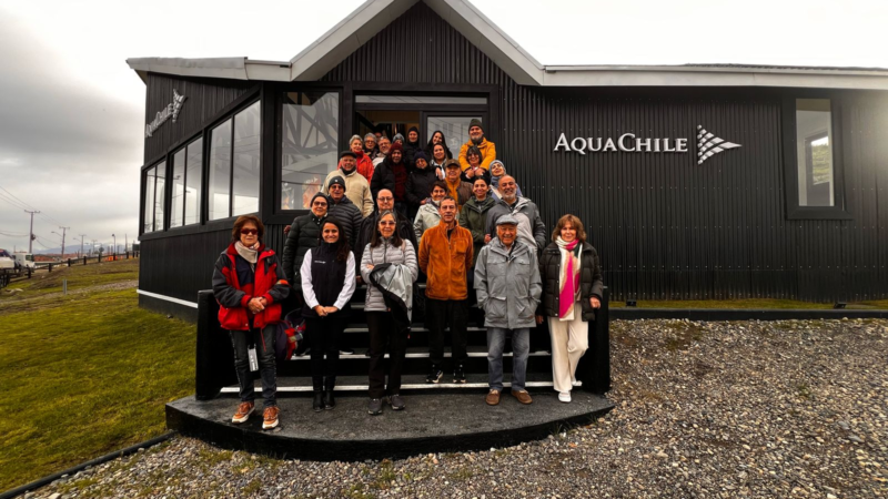 Más de 1.000 personas visitaron Casa Abierta de AquaChile en Magallanes durante 2025.
