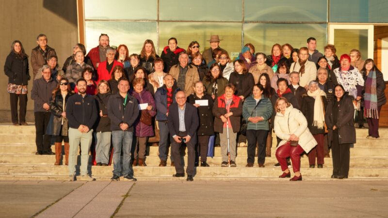 Municipalidad de Punta Arenas entregó fondos PAIC a 37 organizaciones.