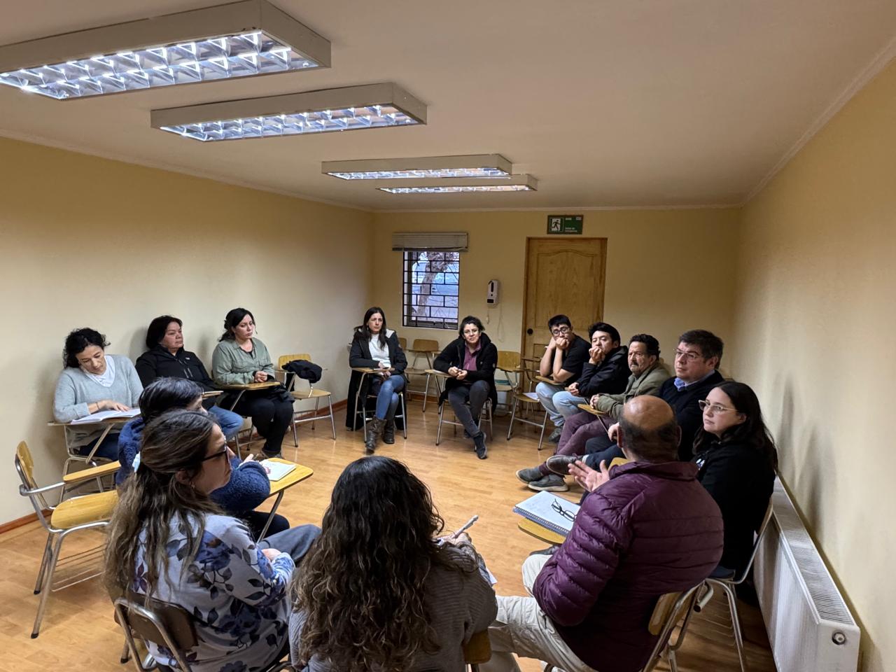 Agricultores de Huertos Familiares plantean principales desafíos productivos al Seremi de Agricultura en Puerto Natales