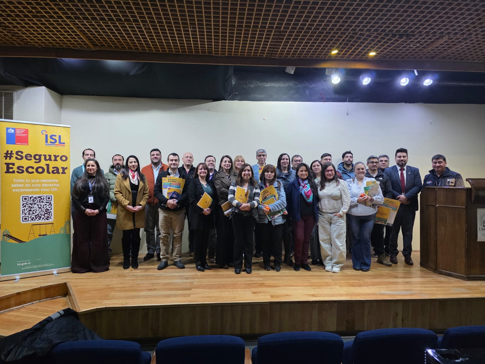 ISL Magallanes fortalece difusión del Seguro Escolar con charlas dirigidas a comunidades educativas y servicios públicos.