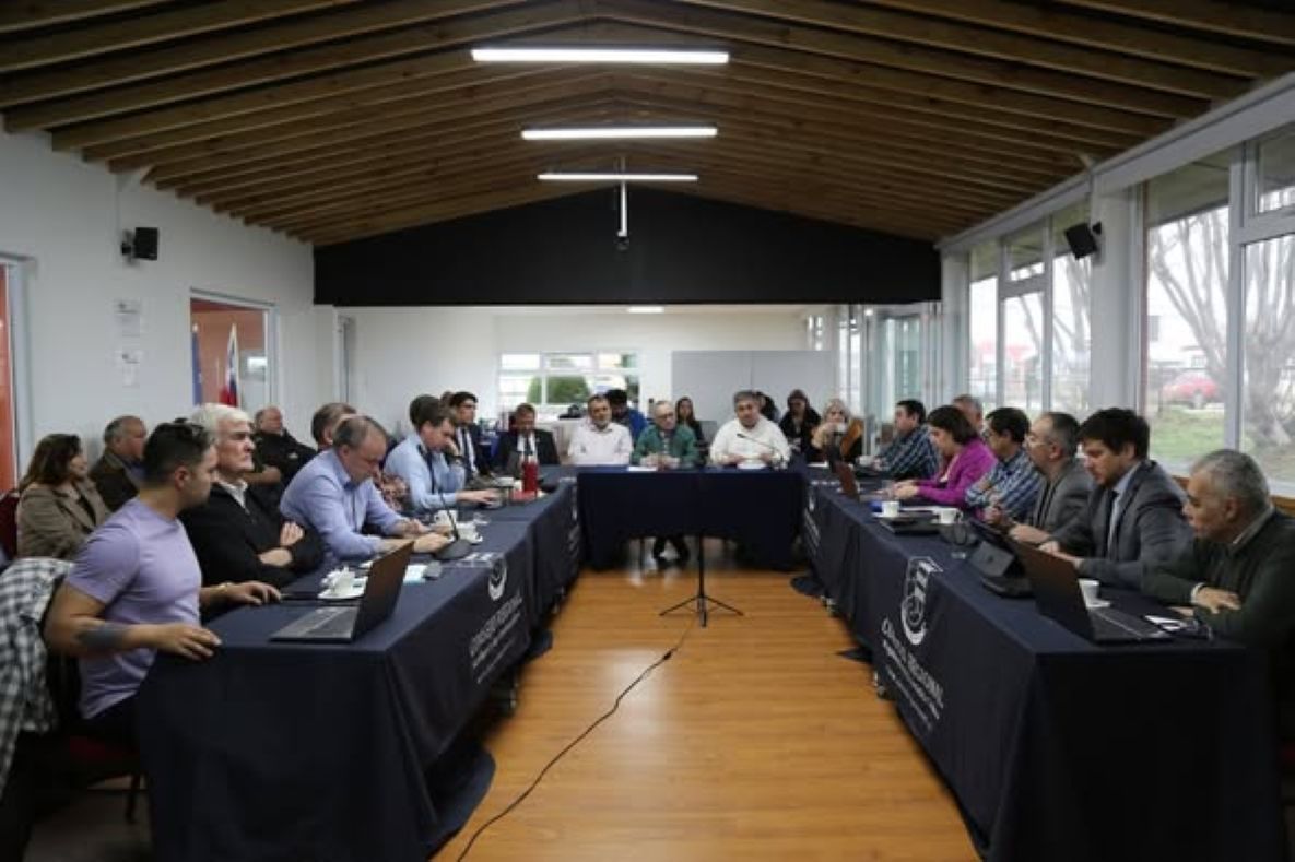 CORE Magallanes aprueba financiamiento para reposición de veredas en la comuna de Porvenir.