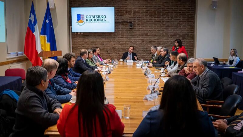 Comisión Regional de Uso del Borde Costero sesionó en la Gobernación Regional de Magallanes.