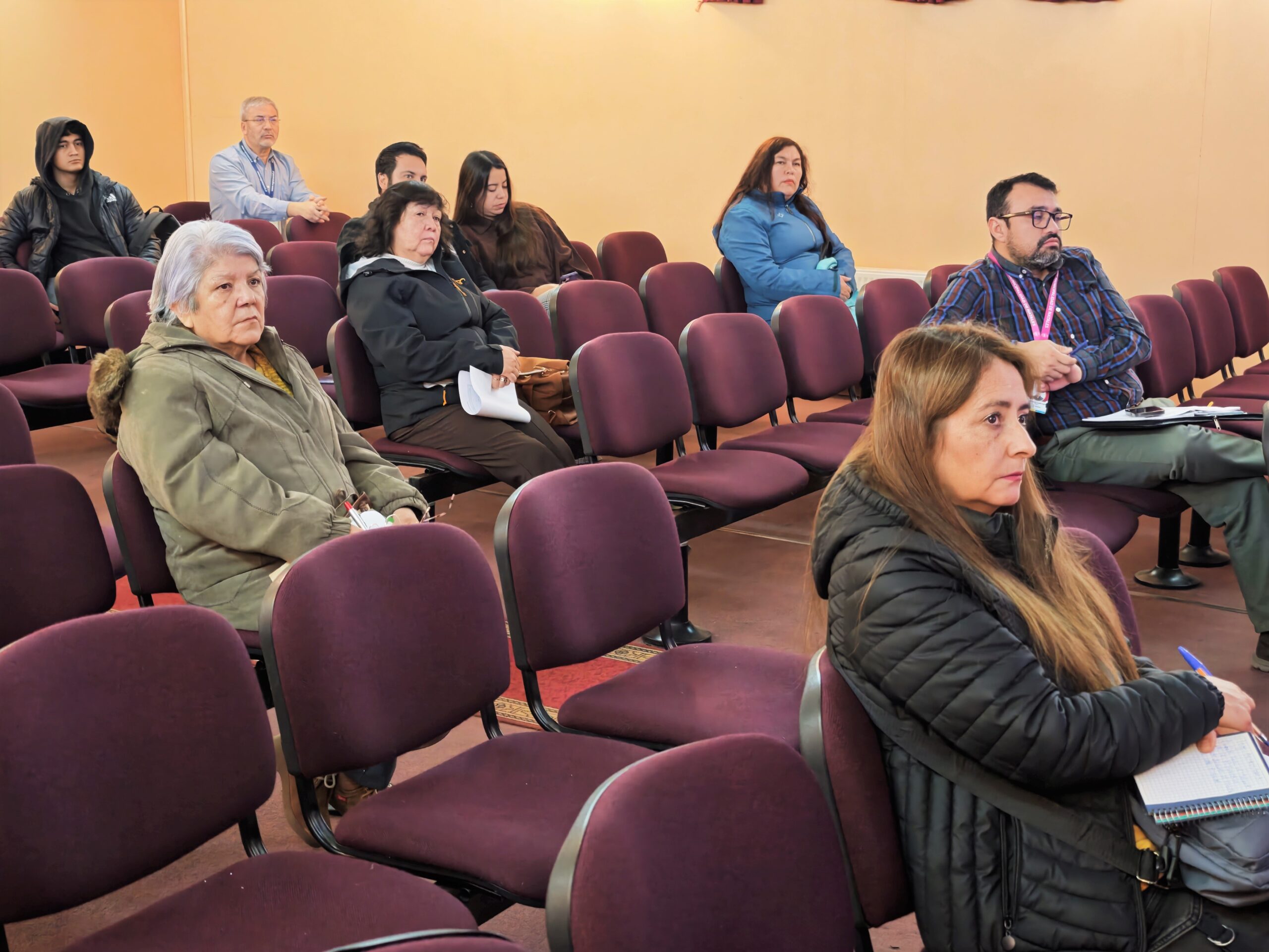 Delegación Presidencial Provincial de Última Esperanza y Registro Civil acercan información sobre posesiones efectivas a la comunidad de Puerto Natales.