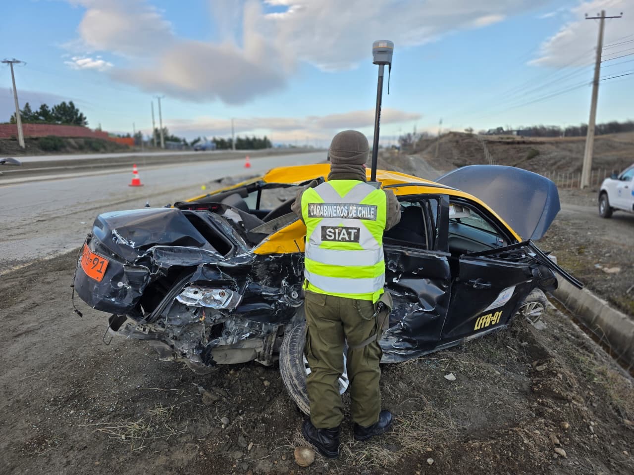 Conductor de taxi fallece en violenta colisión con van en el kilómetro 10 de la Ruta 9 Norte