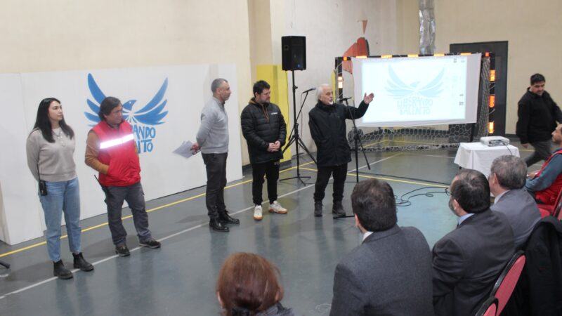 Jóvenes en reinserción revelan su creatividad en cierre del Programa «Liberando Talento» en Punta Arenas.