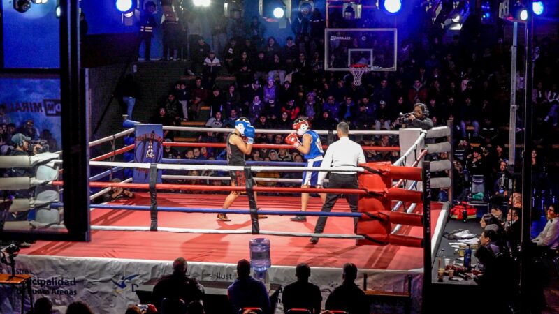 III Campeonato Municipal de Boxeo Amateur reunió a mil personas en exitosa velada.