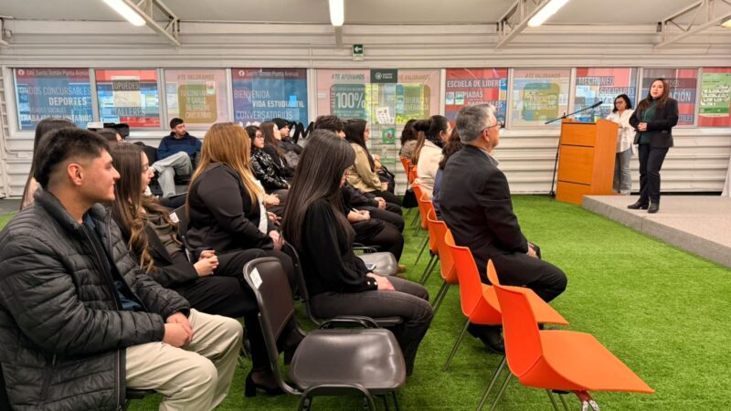 SII entregó certificaciones a estudiantes del Instituto Santo Tomás de Punta Arenas que apoyaron Operación Renta 2026.