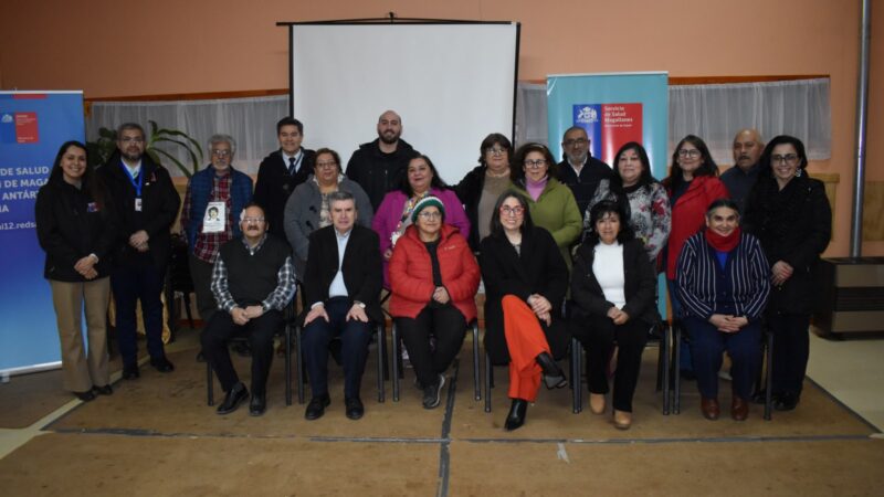 Escuela de Dirigentes en Salud se realizó en Punta Arenas para fortalecer liderazgo comunitario.
