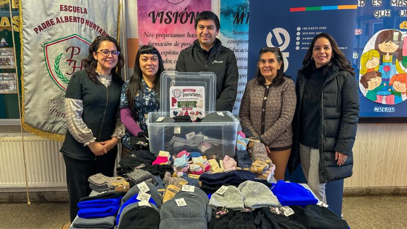 EDELMAG entrega ropa de invierno para estudiantes de la escuela Padre Hurtado