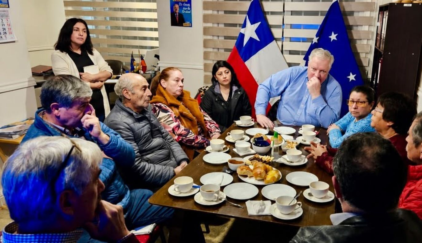Senador Alejandro Kusanovic impulsa mesa de trabajo con Juntas de Vecinos y autoridades para abordar principales demandas de sectores periurbanos de Punta Arenas.