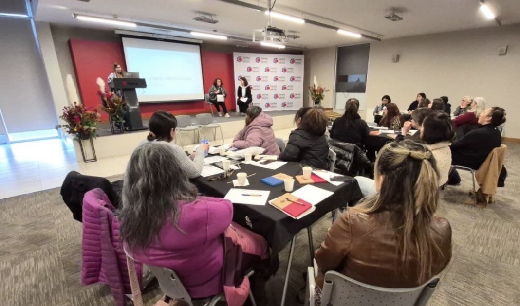 INACAP reunió a nueve destacadas líderes en la Academia de Mujeres Empresarias 2026