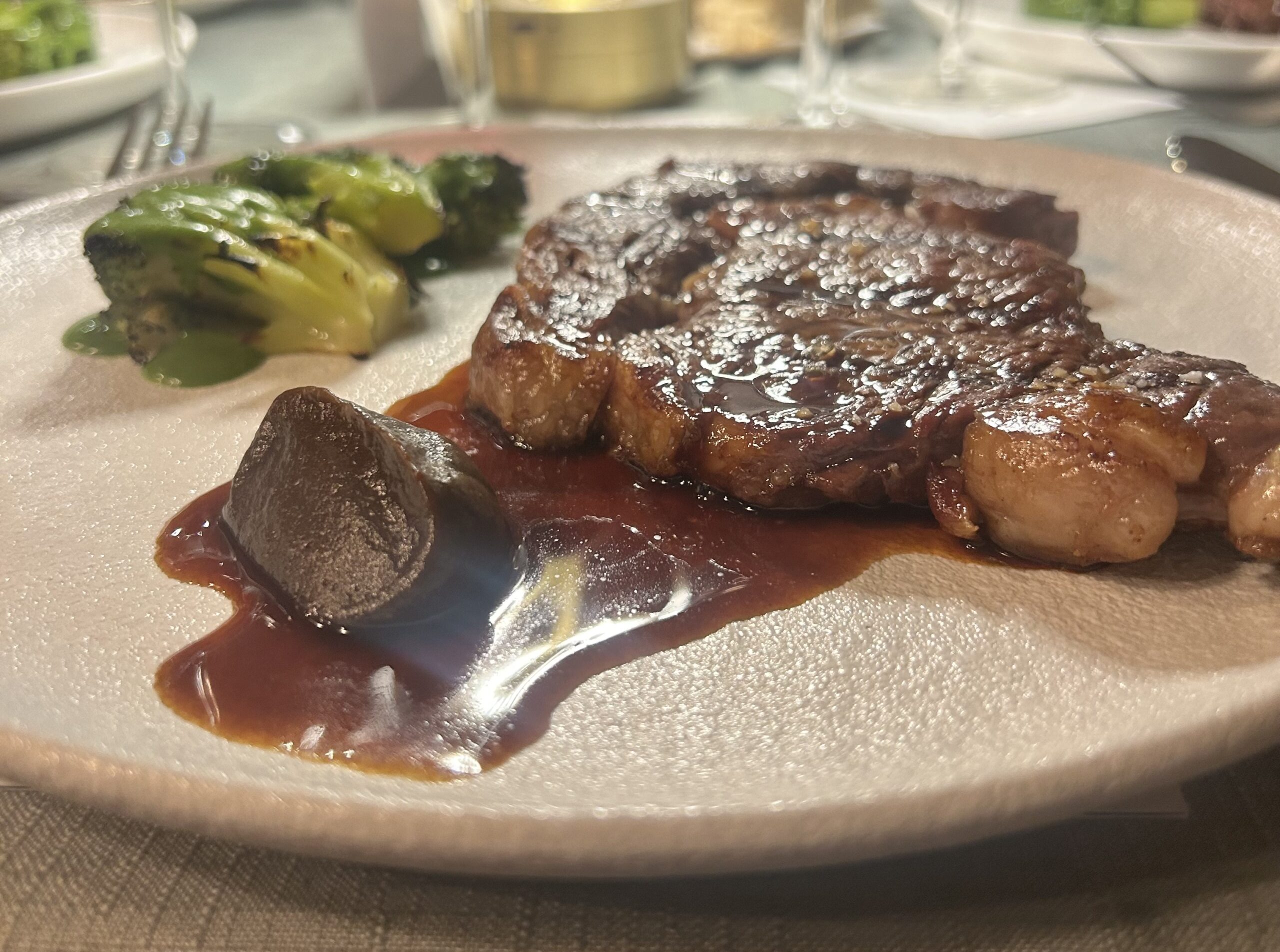 AIMA celebra su primer aniversario consolidando una propuesta gastronómica ligada a la identidad de la Patagonia