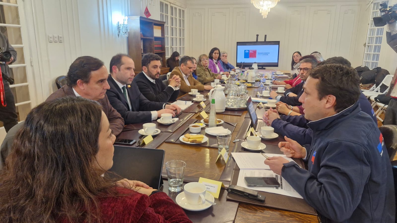 Con la presencia del Subsecretario del Trabajo, autoridades amplían la Mesa por el Empleo en Magallanes e incorporan al Gobierno Regional, Cores y Municipios.