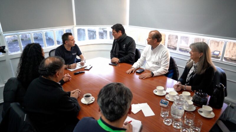Municipio de Punta Arenas y ENAP fortalecen agenda de trabajo para impulsar proyectos conjuntos.