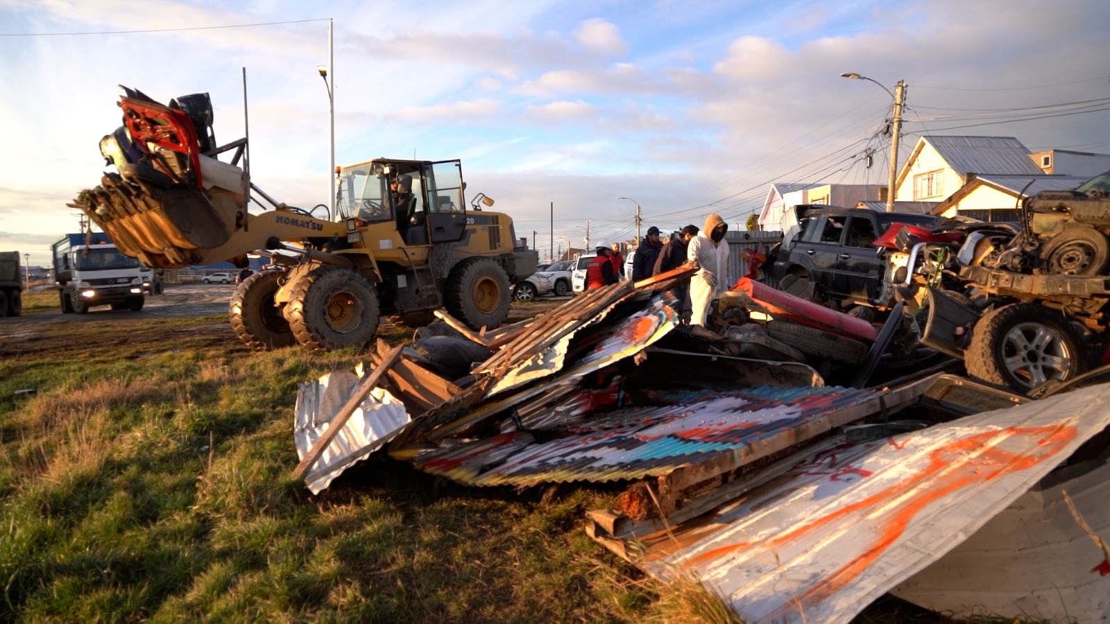 Municipio de Punta Arenas recuperó terreno ocupado irregularmente por taller clandestino.