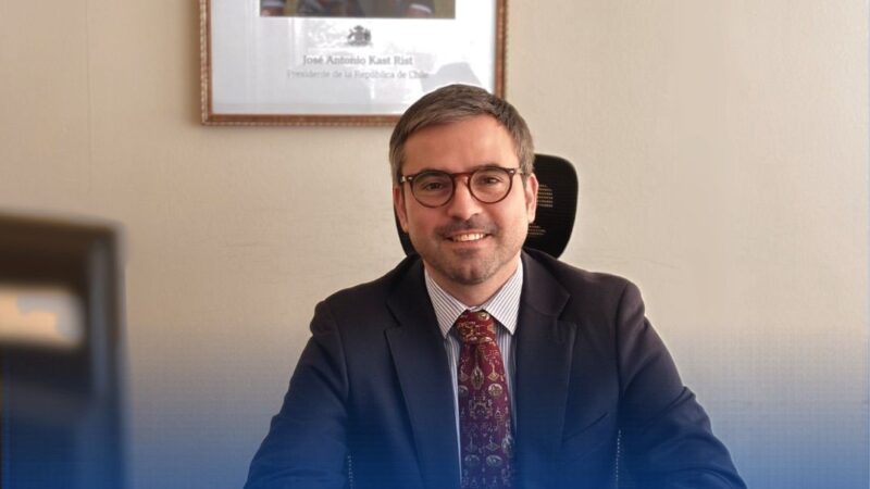 A pesar de no tener obligación legal, Jefe SUBDERE de Magallanes se realiza test de drogas.